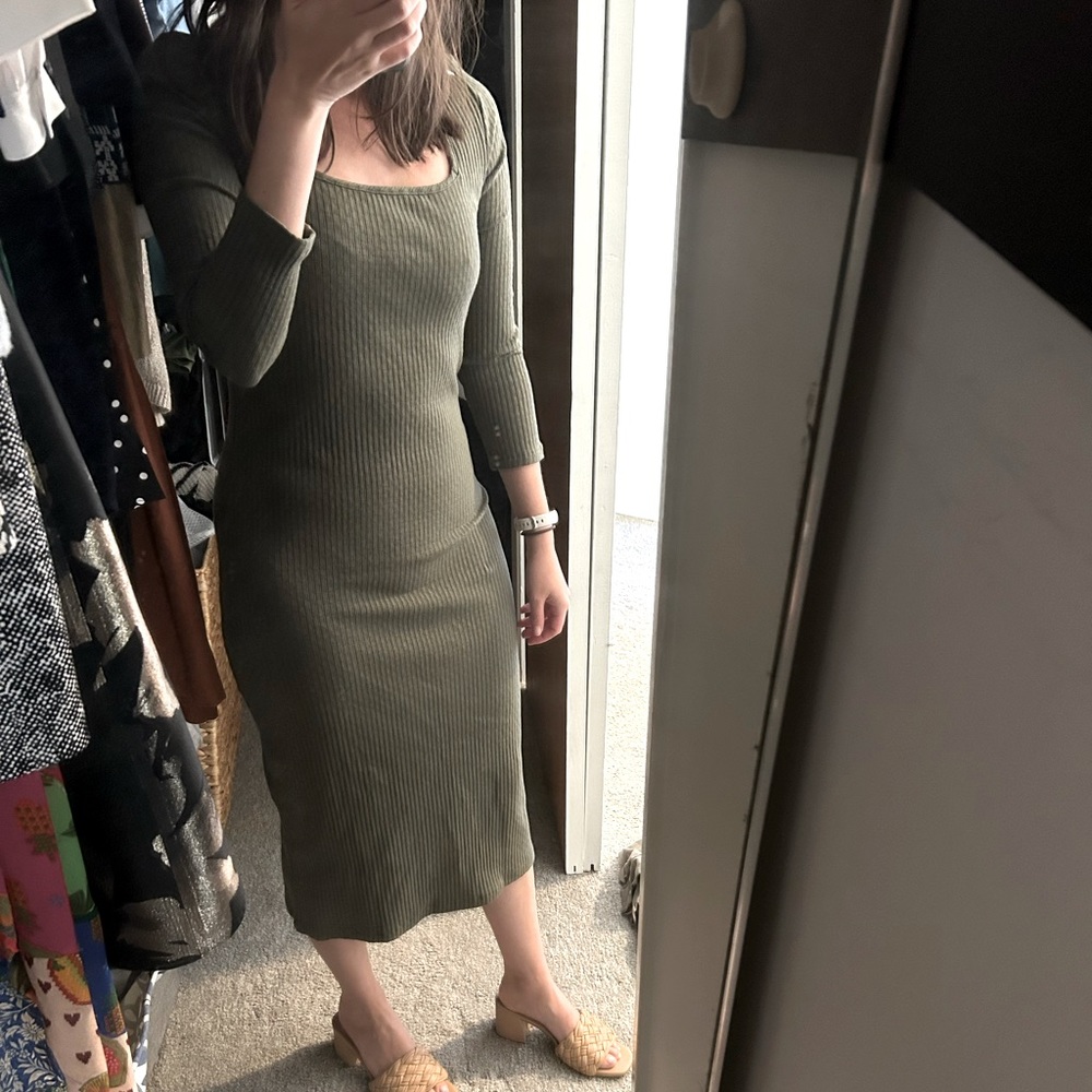 NWT Amour Vert S Midi Dress